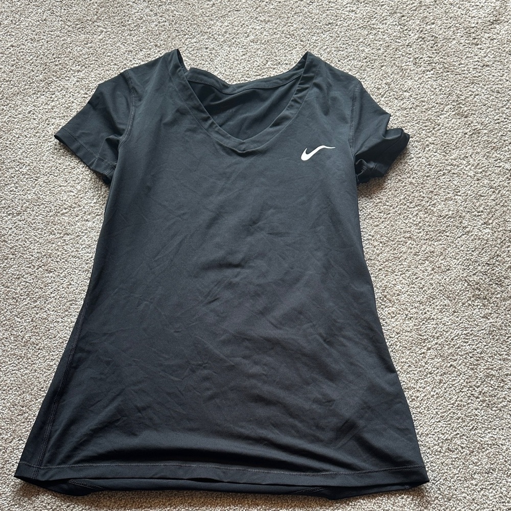Nike Women's Black Short Sleeve Tee